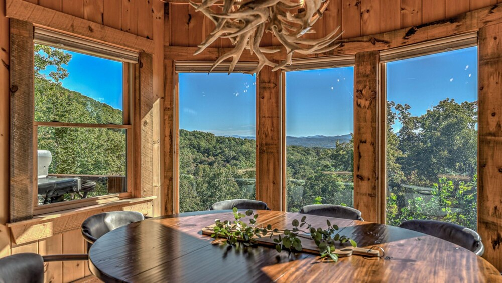 The Smokin' Buck Escape to Blue Ridge