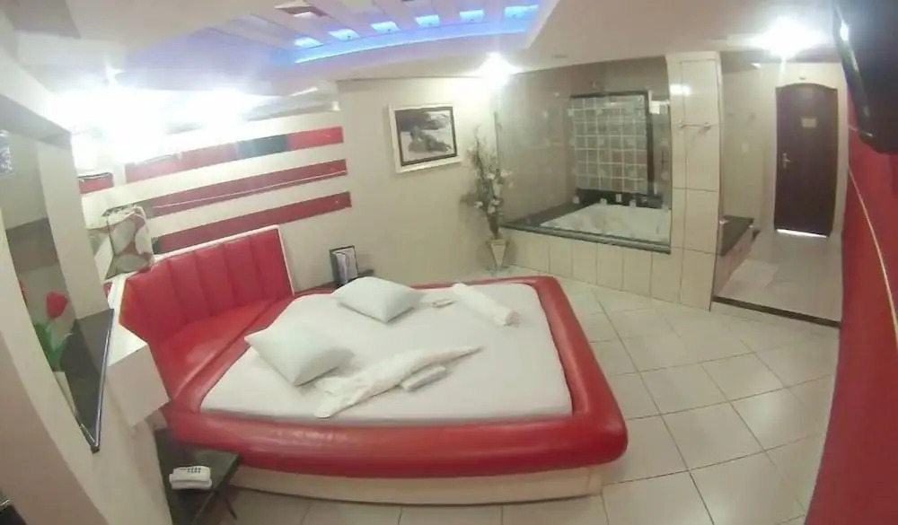 Flamboyant Hotel