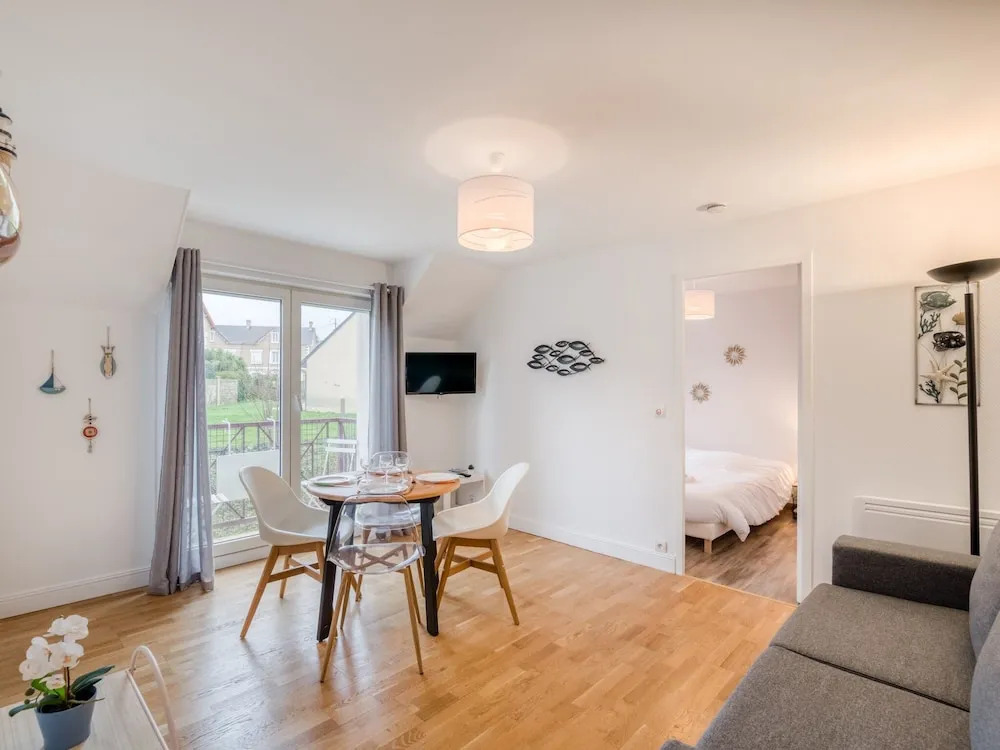Apartment in Port-en-bessin Near Seashore