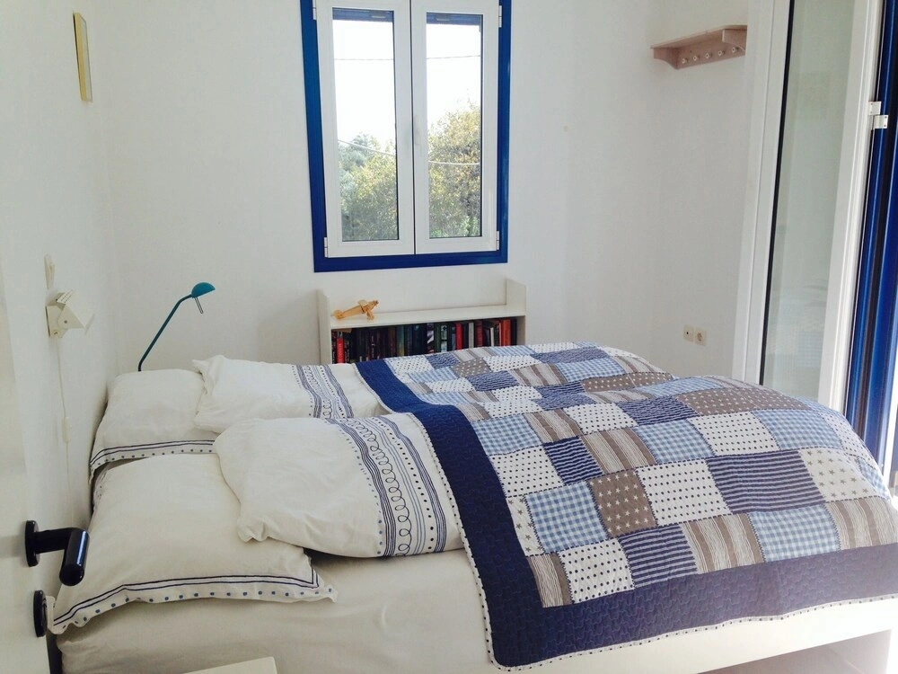 Detached Villa in Beautiful Agia Fotia Bay, Few Minutes From the Sea