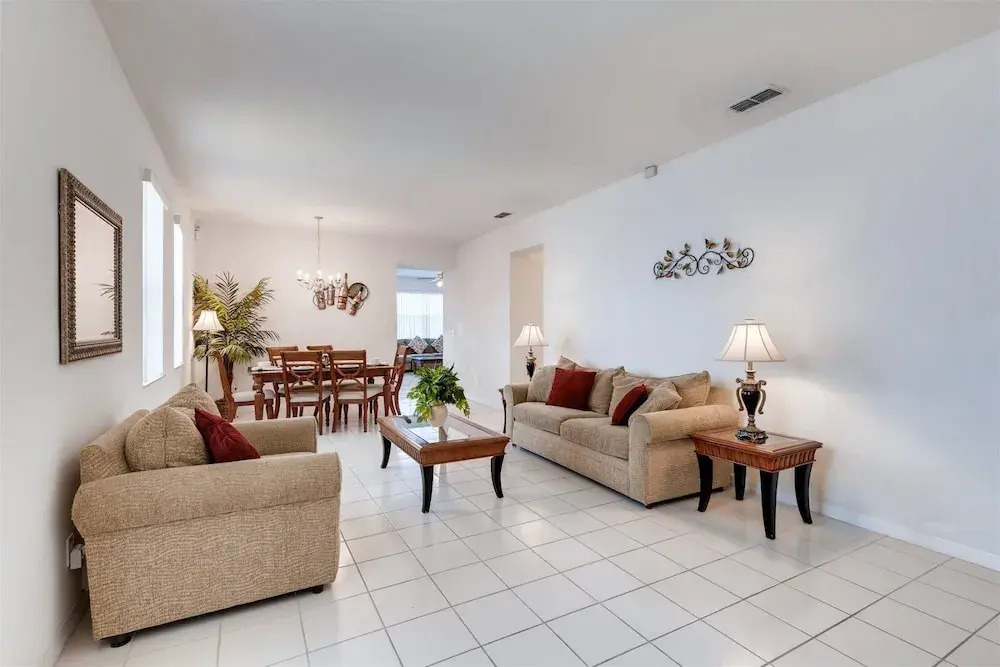 Beautiful 4 Bedroom 3 Bath Home With Private Pool Backing up to Nature Preserve - 504