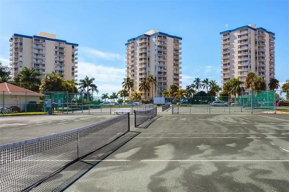 Estero Beach & Tennis 305B - One Bedroom Condo