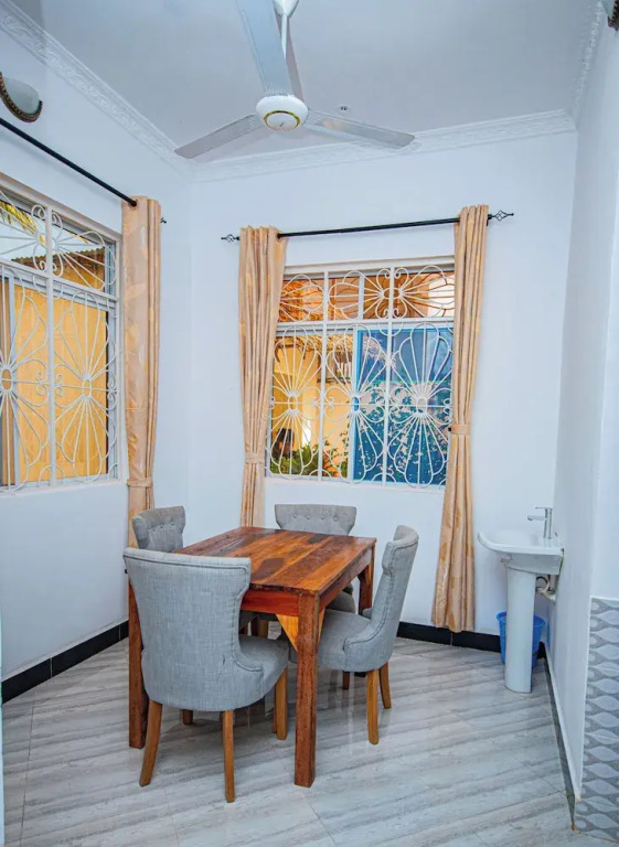 Pongwe Beachfront Villa