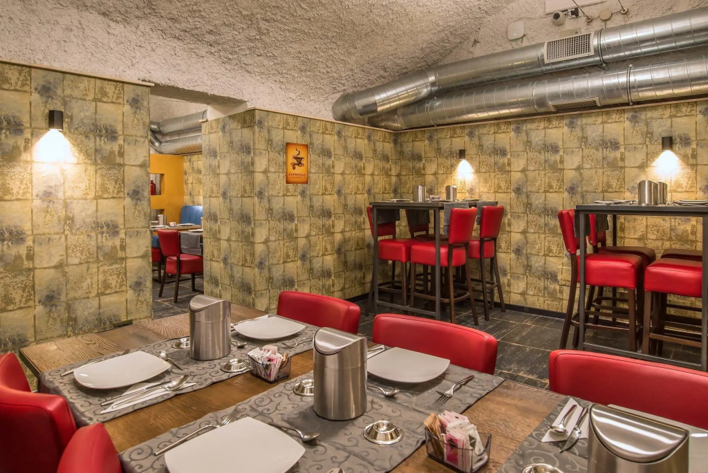 Navona Essence Hotel