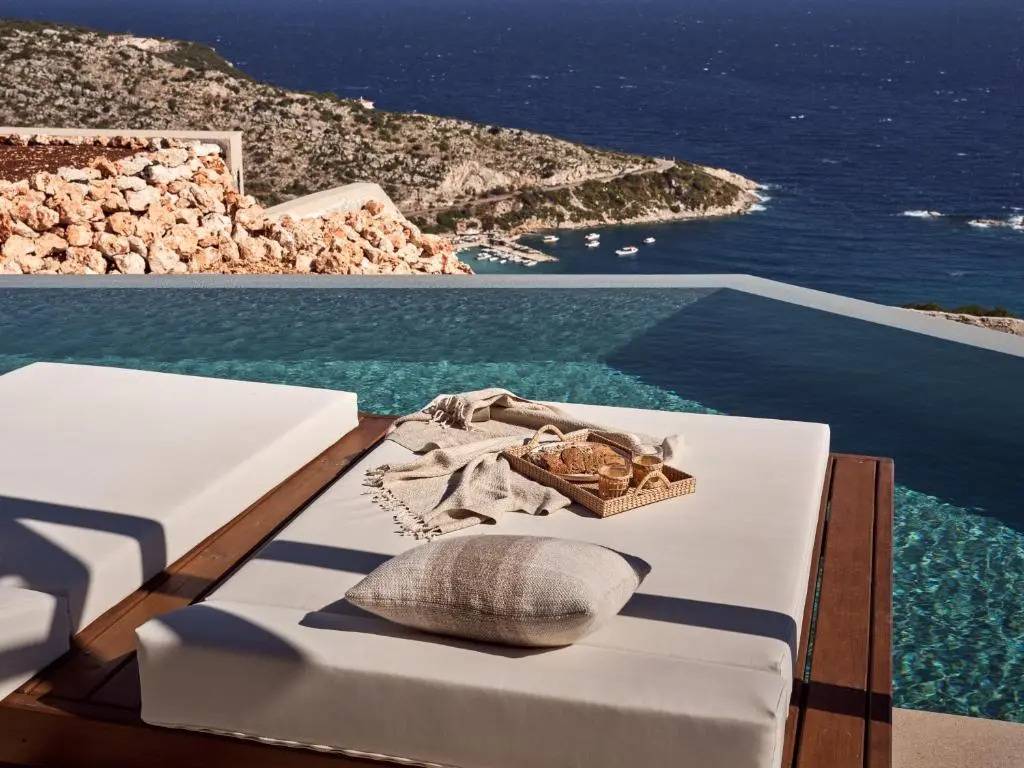 Yoma Cove Suites