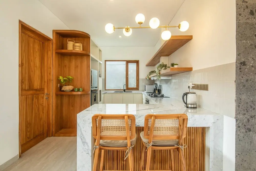 Breeze Opulent 6 BR in With Ocean View 5 Mins to Savaya