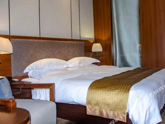 Huiya Hot Spring Boutique Hotel