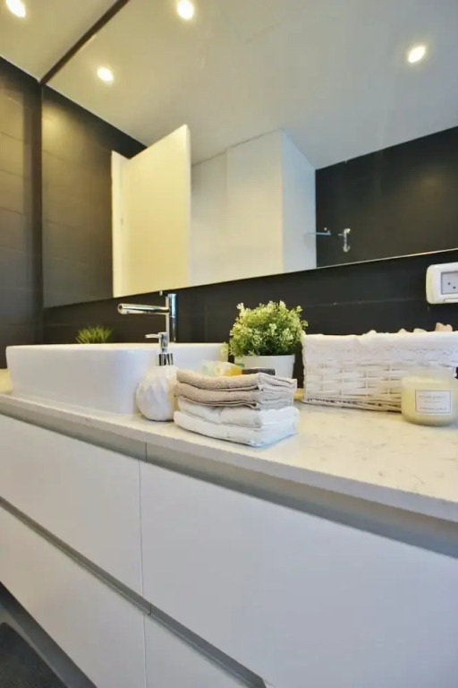 Hilton Beach Area- Perfect 1 BDR in a new building