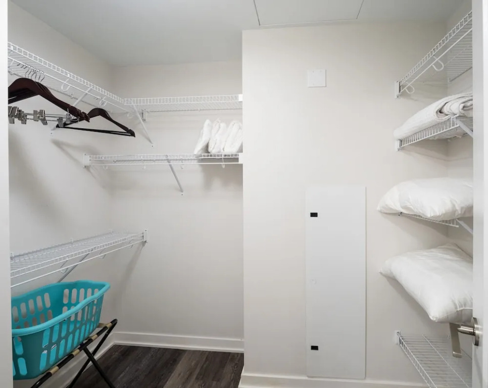 Global Luxury Suites Crystal City