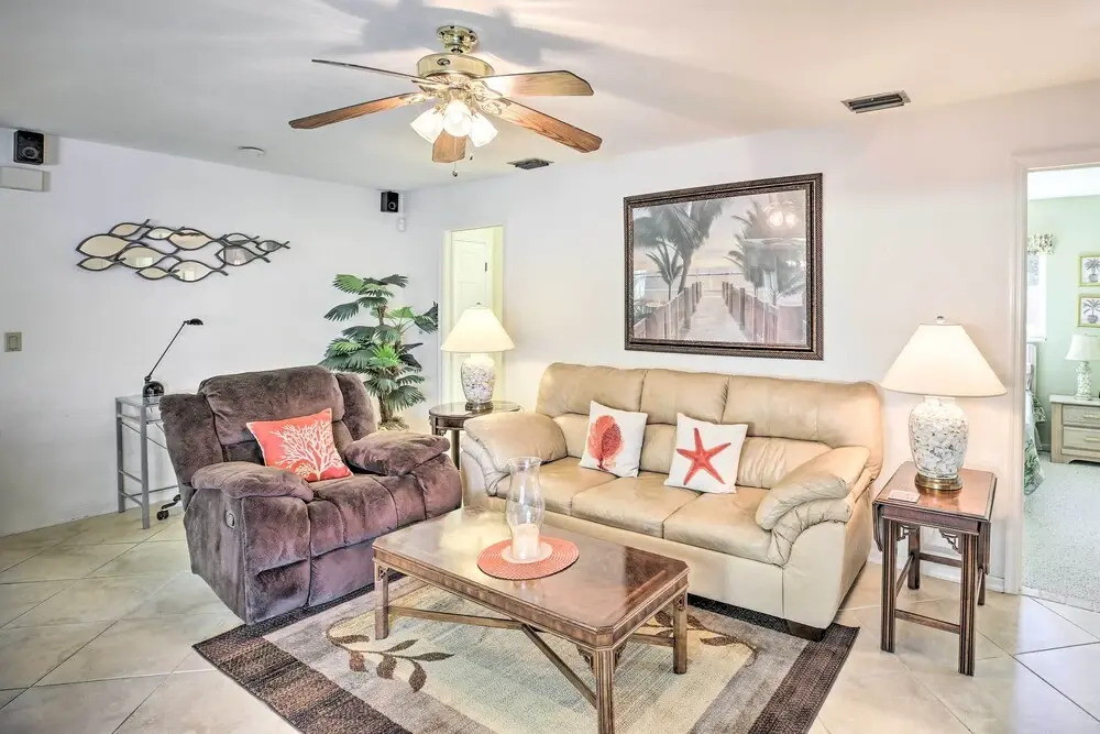 Dock Access & Pool: Cape Coral Retreat