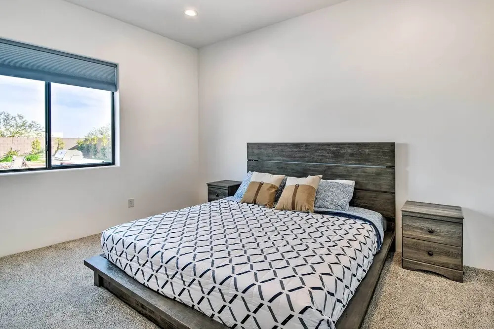 Desert Views, Fire Pit: Serene Phoenix Getaway