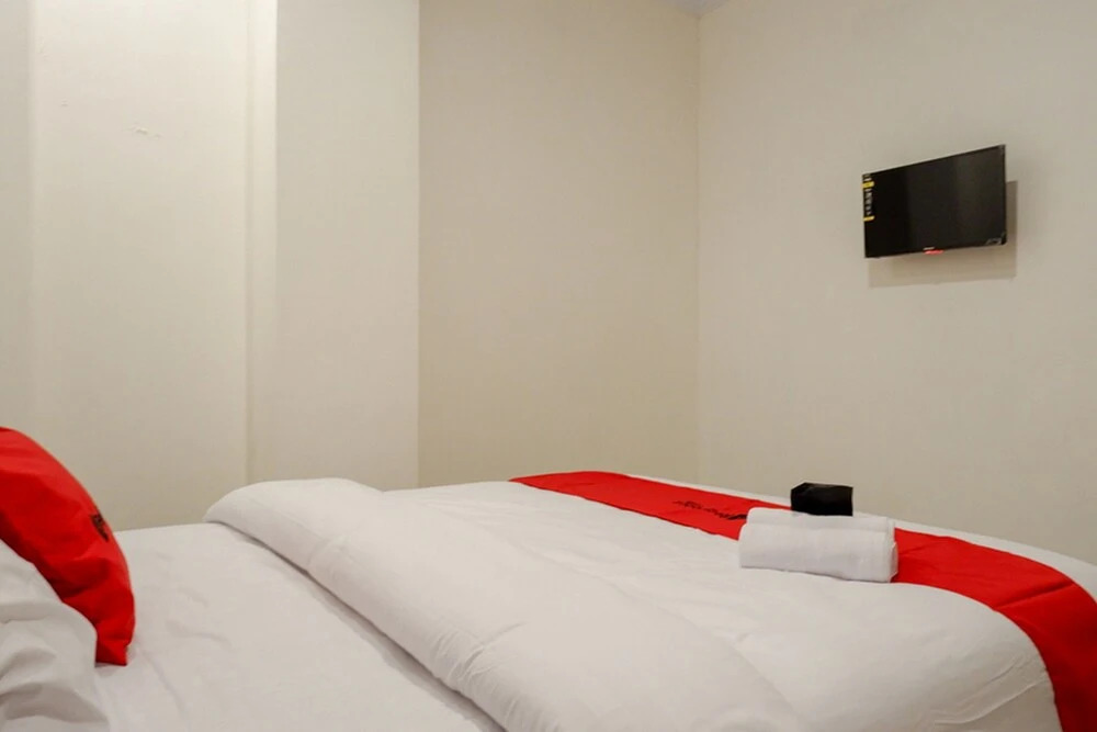 Rumah Indah Eksekutif Home Stay by RedDoorz