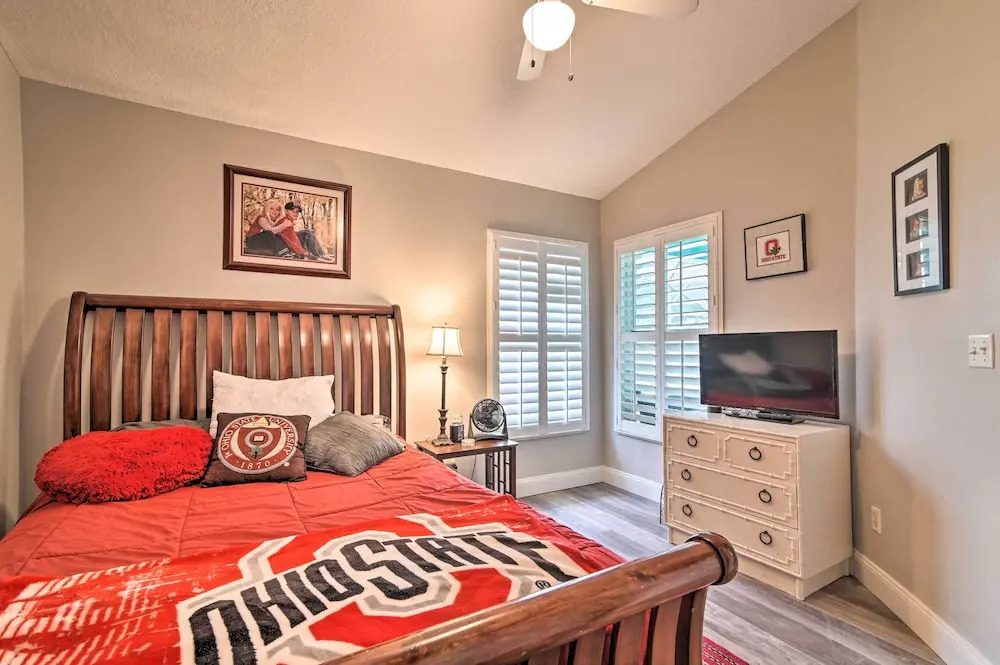 Florida Family Home w/ Dock on Saw Mill Lake!