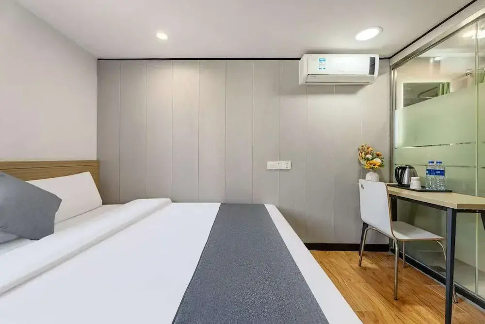 Yimi Hotel Changshou Metro Branch