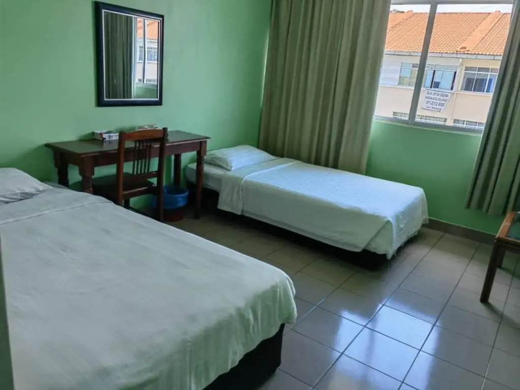 Century Hotel Inanam