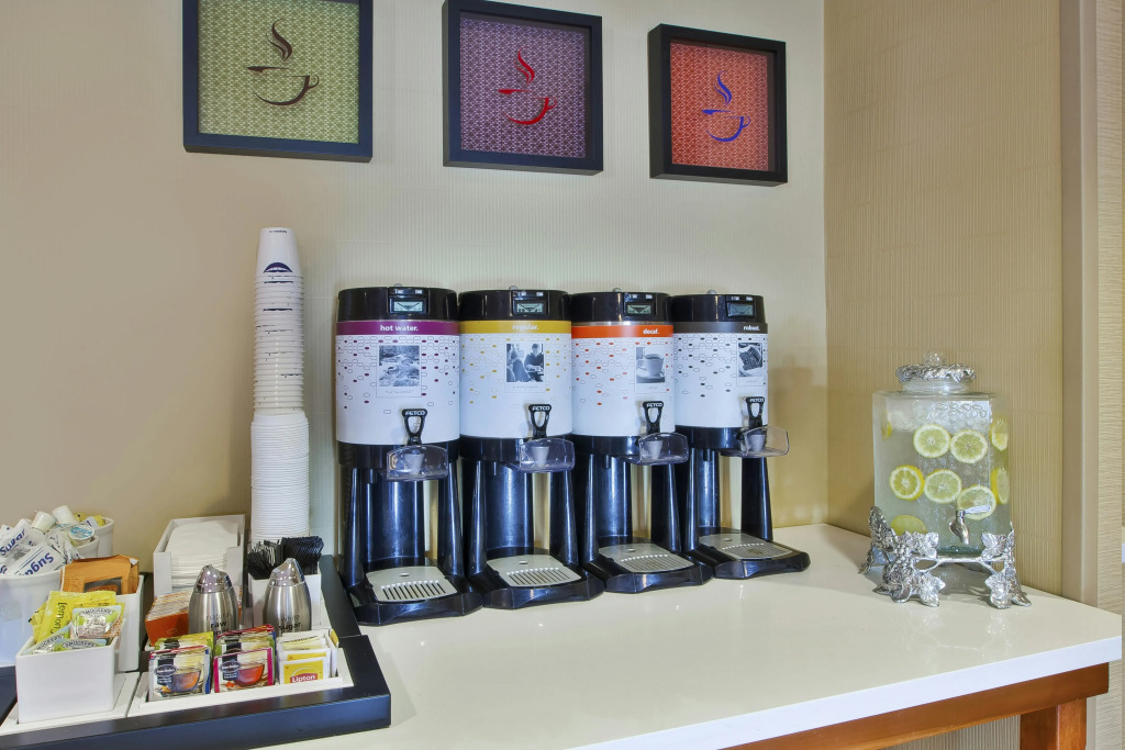 Hampton Inn Commerce/Novi