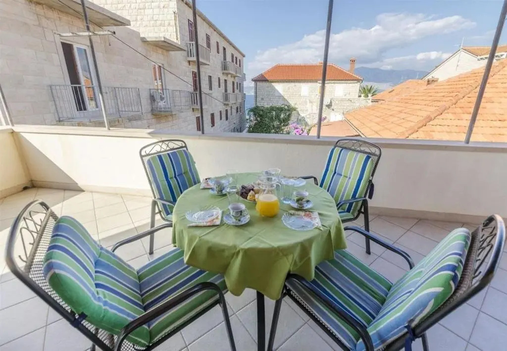 Apartment Lile - 30m from beach