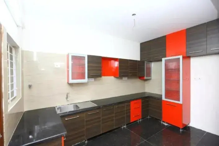 THE POSH RESIDENCY, ECR