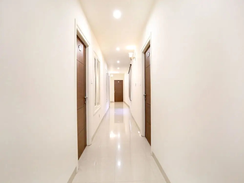 OYO 8954 Hotel Joy