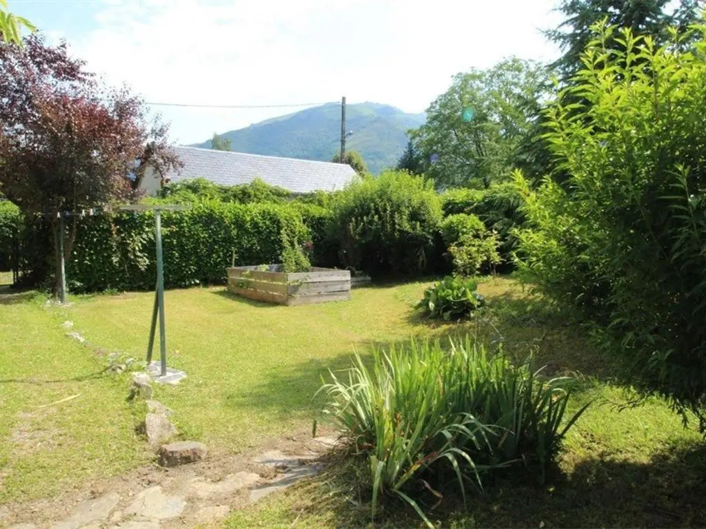 Appartement Bagnères-de-Luchon, 3 pièces, 6 personnes - FR-1-313-177