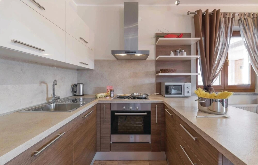 Beautiful Home in Betiga With Wifi and 3 Bedrooms