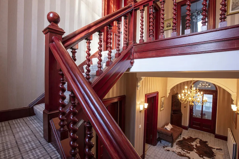 Newton Manor House - Luxury Retreat Sleeps 13