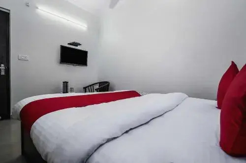 OYO Flagship 70205 Hotel Rock On
