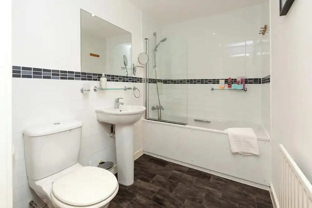Bright & Airy 1 Bedroom Apartment in Trendy Peckham