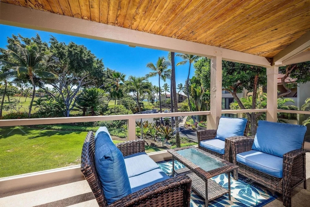 Keauhou Kona Surf & Racquet Club #5-201