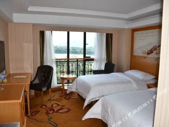 Vienna Hotel (Emei Mountain High Speed Railway Station)