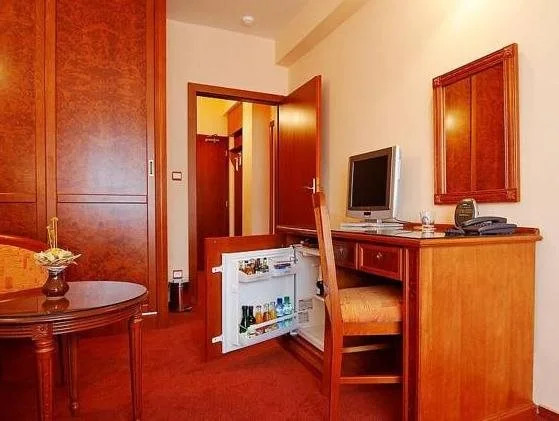 Kúpele Brusno - Kúpeľný hotel Poľana