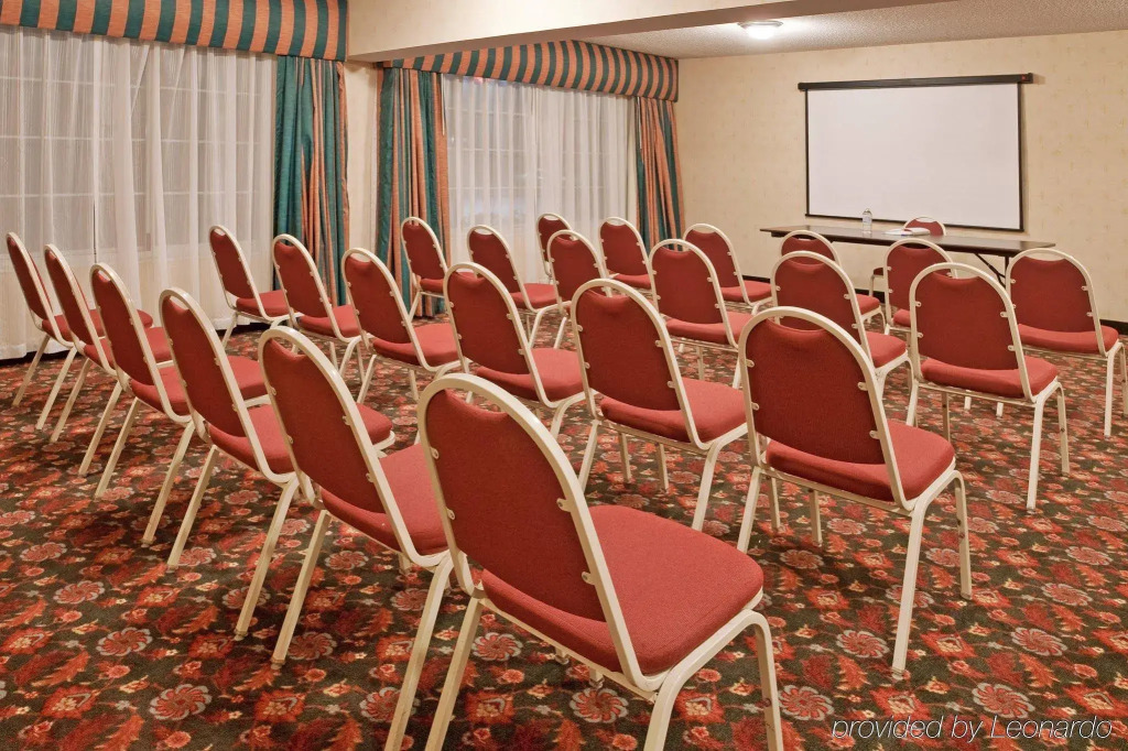 Holiday Inn Express Birch Run-Frankenmuth Area by IHG