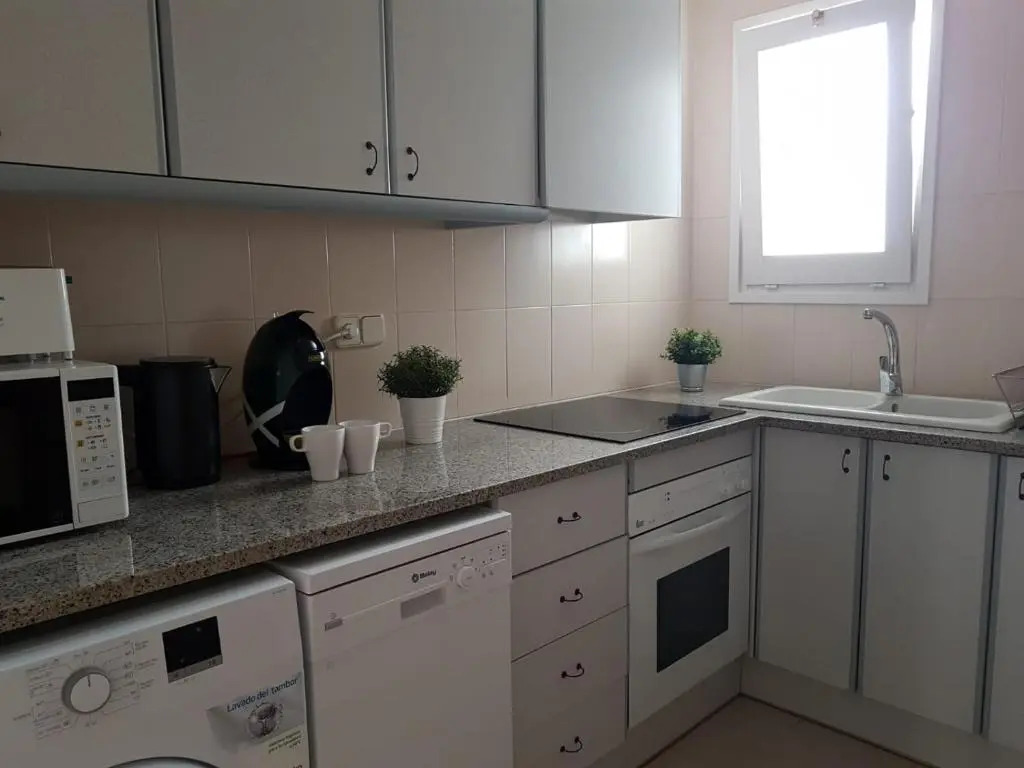 Lets Holidays terrace apartment 2