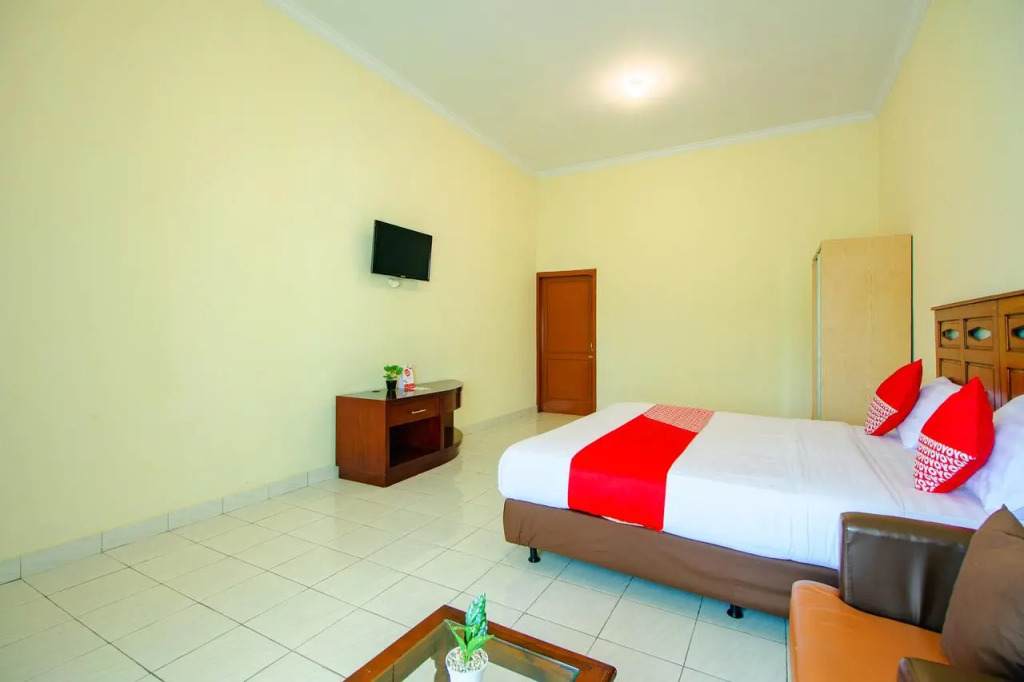 RedDoorz Syariah near Alun Alun Wonosari