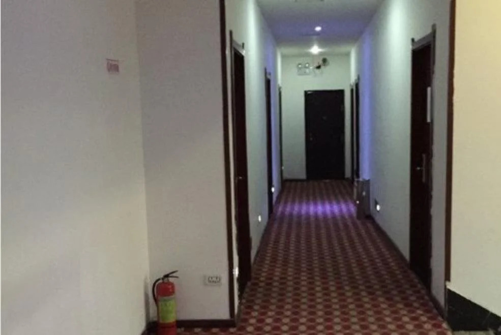 Junyi Business Inn
