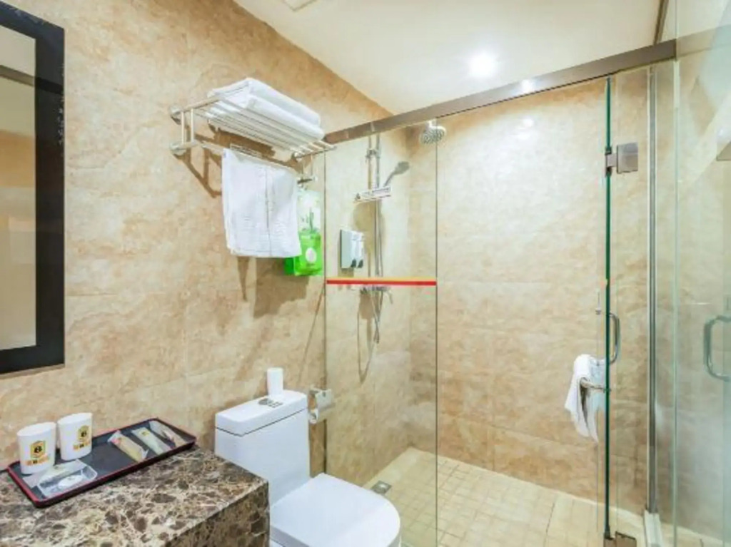 Huayi Hotel(Shijiazhuang Huai'an East Road)