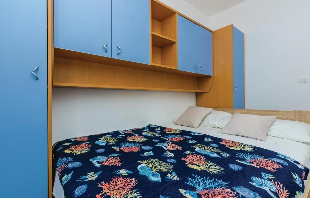 2 Bedroom Lovely Home In Ston