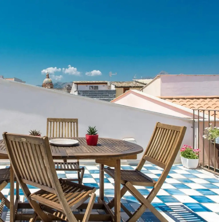 Loft With 2 Magic Terraces in the City Center