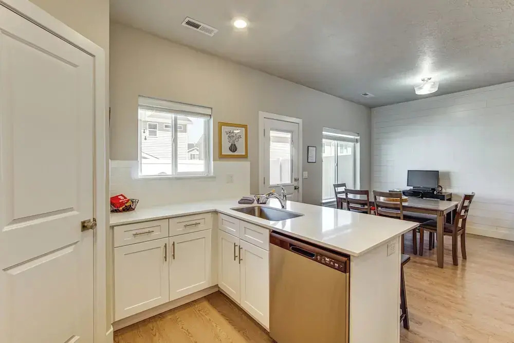 25 Mi to Cedar Breaks: Unit w/ Furnished Patio!