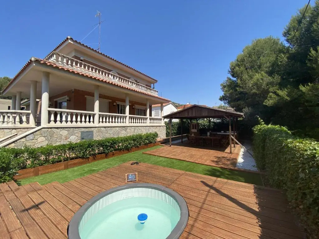 R119 - Casa Alemania