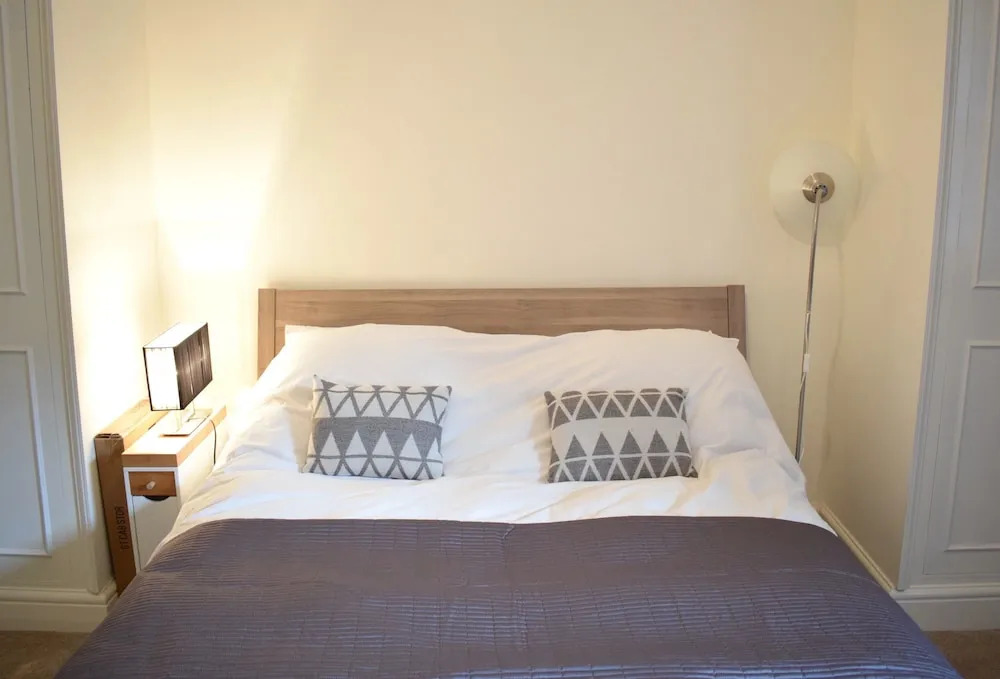 Spacious 1 Bedroom Flat In Piccadilly Circus