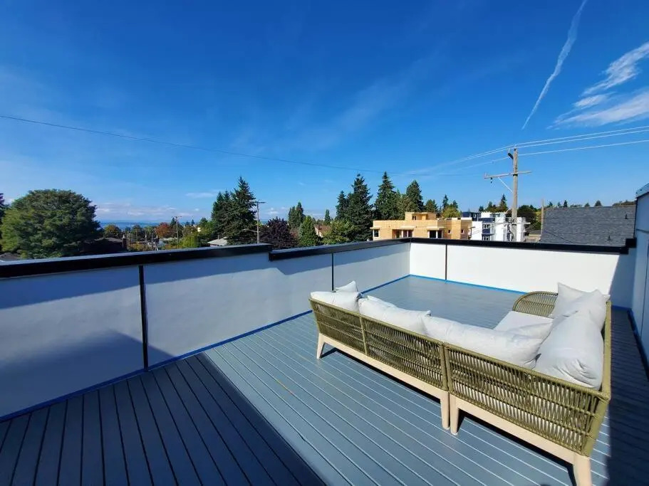 Casper King Bed w/Private office & Rooftop Deck