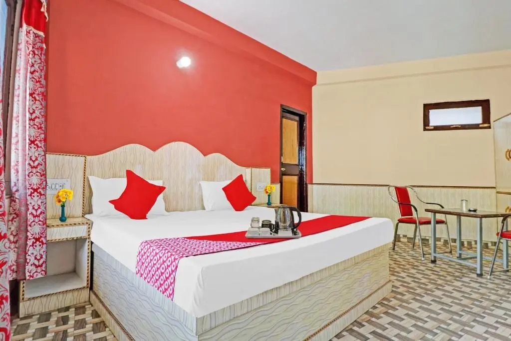 Oyo 89594 Hotel Durga
