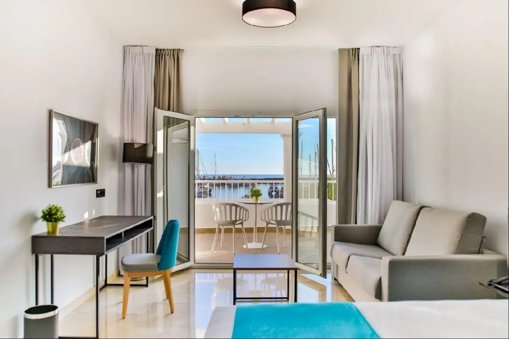 Moon Hotel & SPA