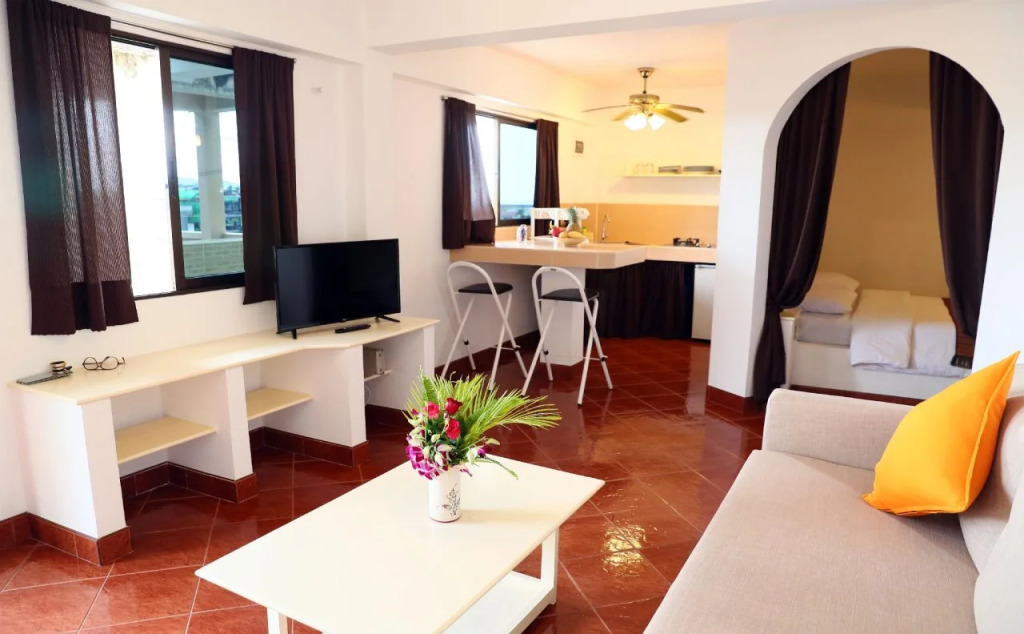 Swiss Villas Panoramic - Hillside Beach View