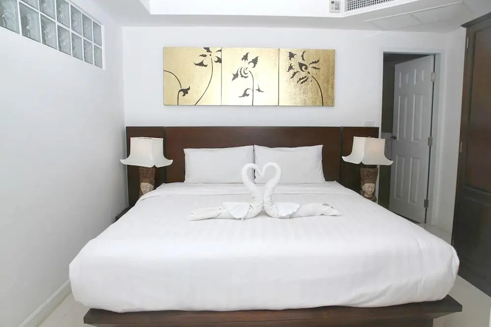 Apartment with 2 Bedrooms in Phuket, with Wonderful Sea View, Shared Pool, Furnished Balcony - 2 Km From the Beach