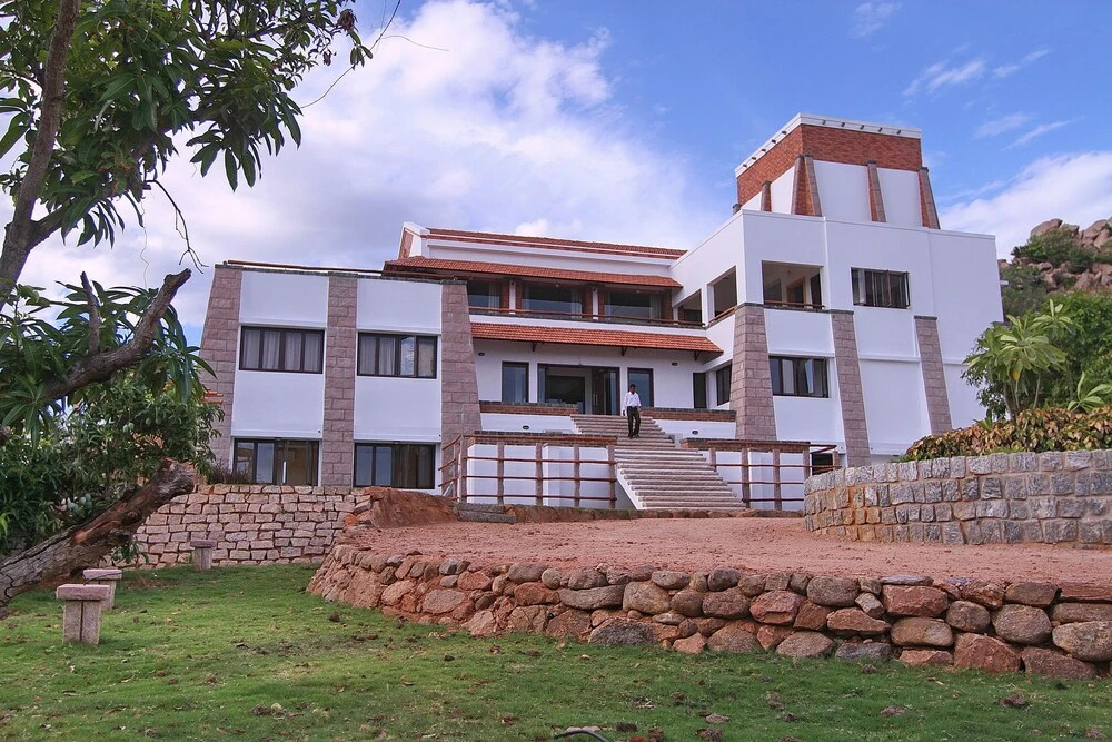 Kadambavanam Resort