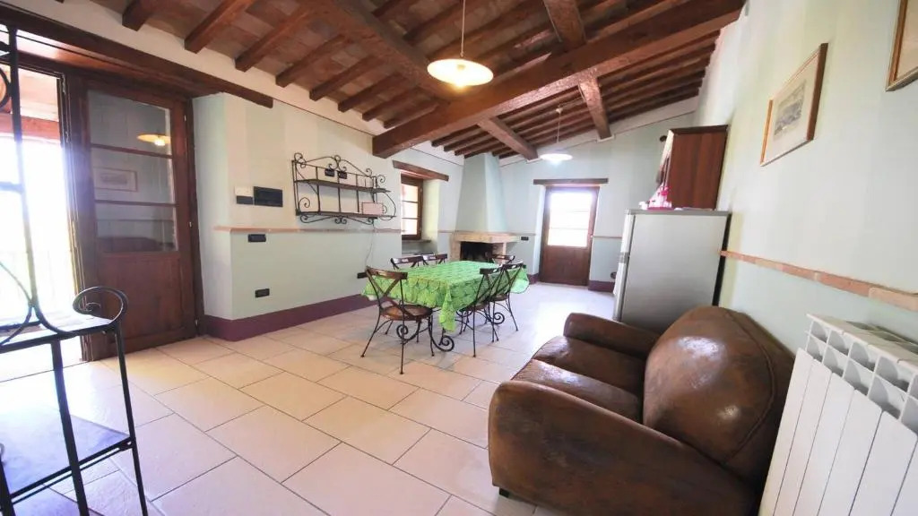 Spoleto-poolside-slps 20, Gardens, Pool, Jaccuzzi - a Fairy Tale Setting