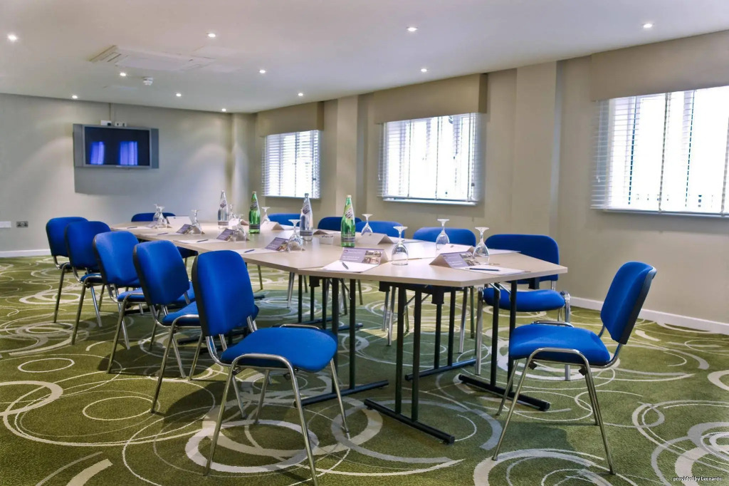 Mercure Newbury West Grange Hotel