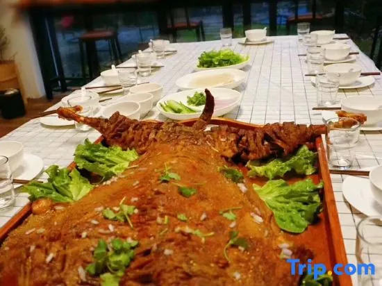 Huazhuyue·Moganshan Yunjipo Hot Spring Beauty Villa (Houwu Transfer Center Store)